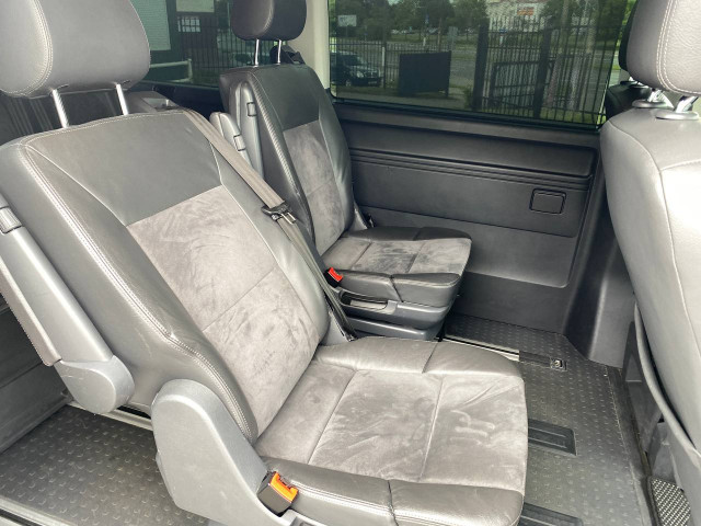 Фото volkswagen multivan 12