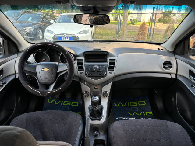 Фото chevrolet cruze 17