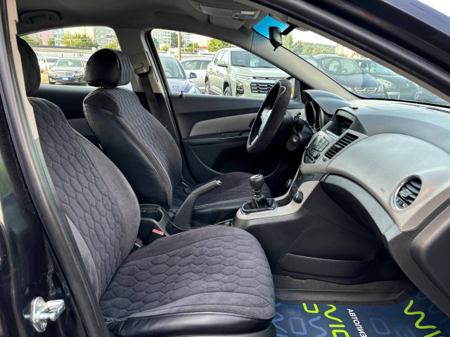 Фото chevrolet cruze 19