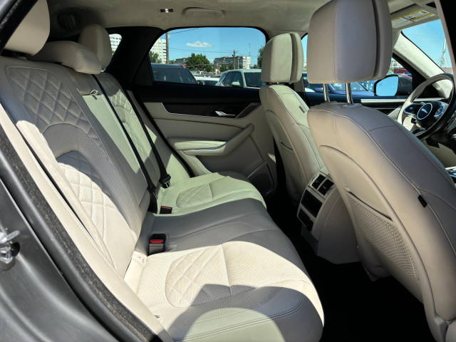 Фото jaguar f-pace 18