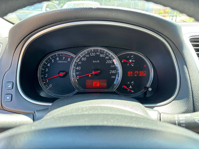 Фото nissan teana 11