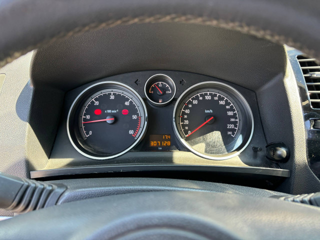 Фото opel zafira 11