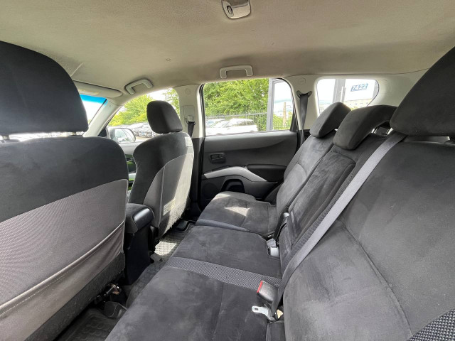 Фото mitsubishi outlander 10