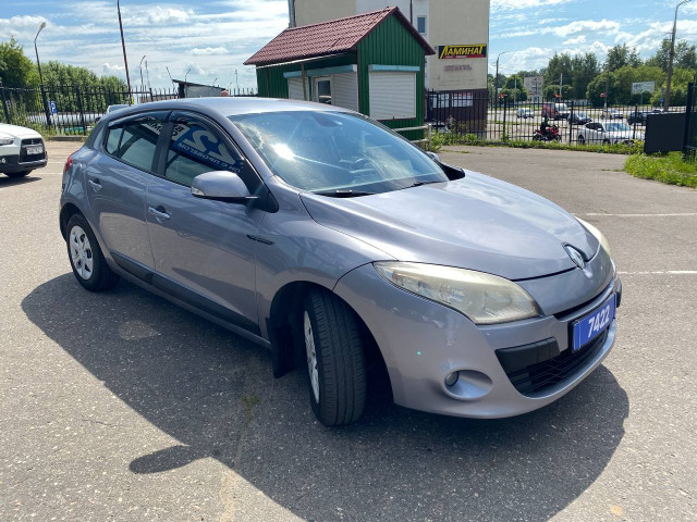 Фото renault megane 5