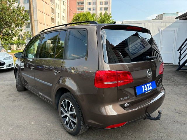 Фото volkswagen touran 7