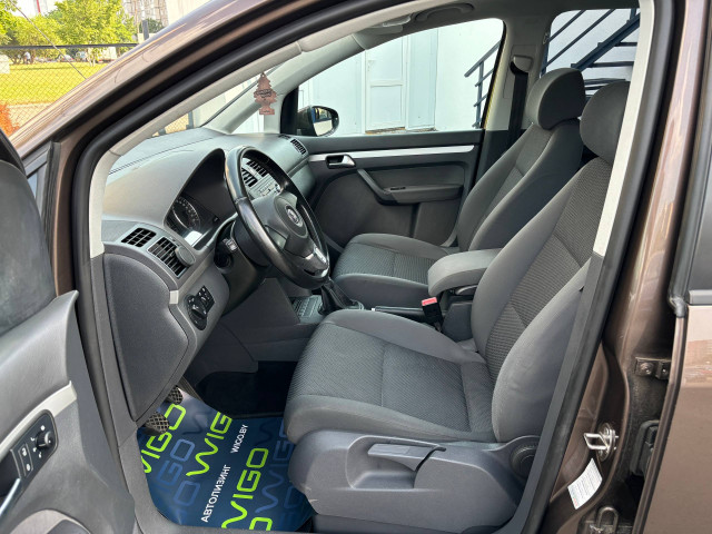 Фото volkswagen touran 9