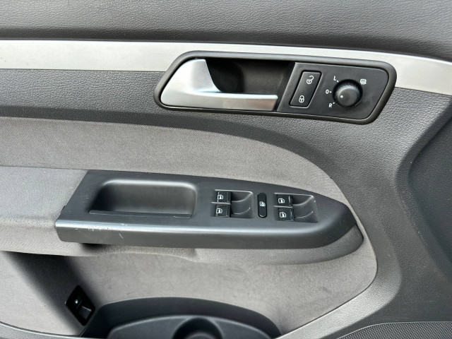 Фото volkswagen touran 15