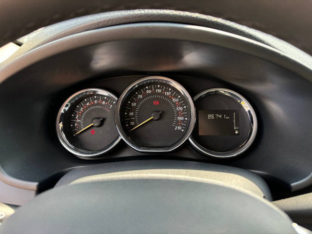 Фото renault Logan Stepway 11