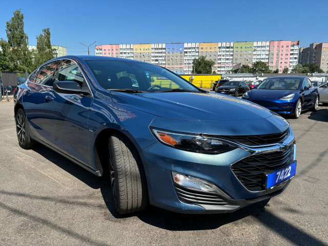 Фото chevrolet malibu 3