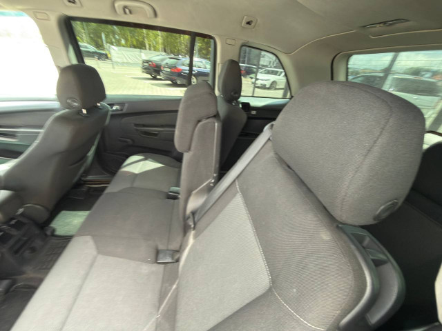 Фото opel zafira 2