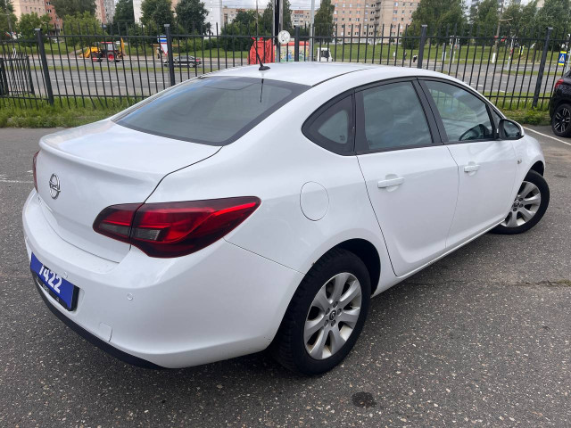 Фото opel astra 5