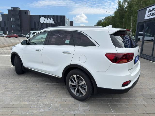 Фото kia sorento 3