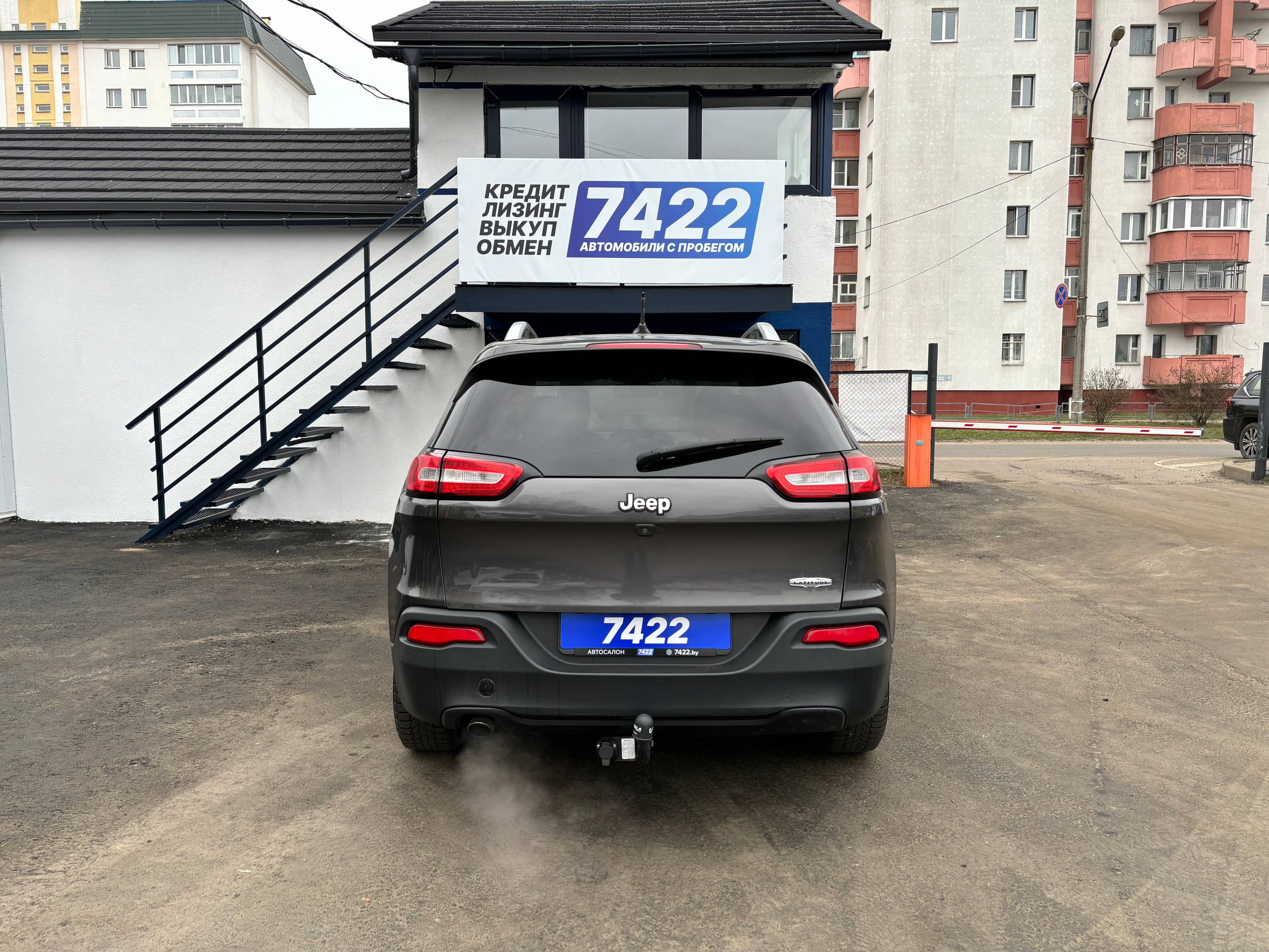 Авто с пробегом jeep cherokee 2015 — фото 5