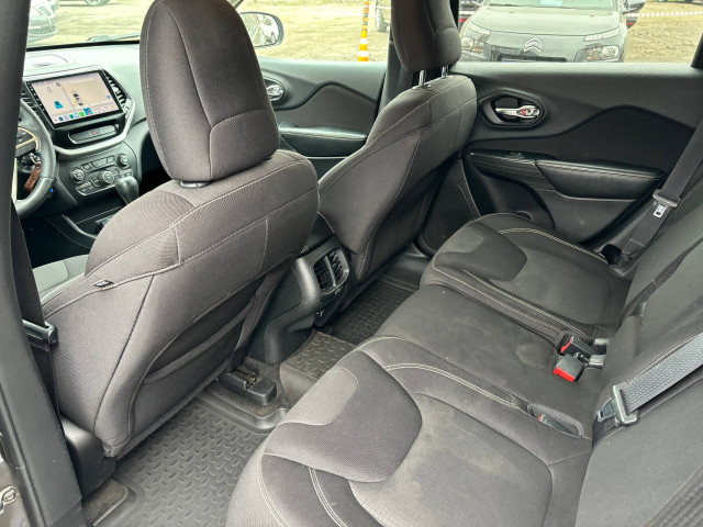Фото jeep cherokee 14