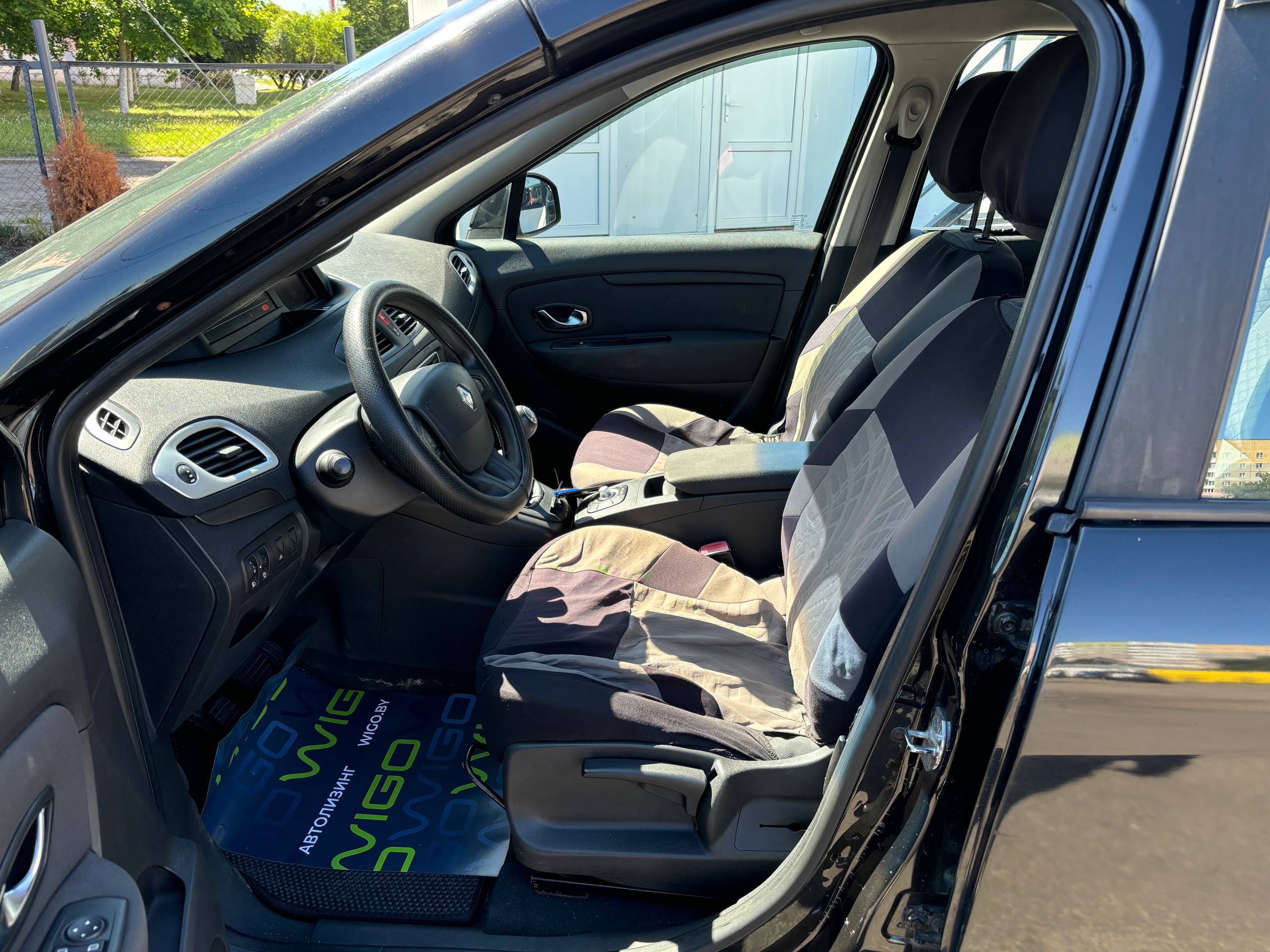 Авто с пробегом renault scenic 2010 — фото 9