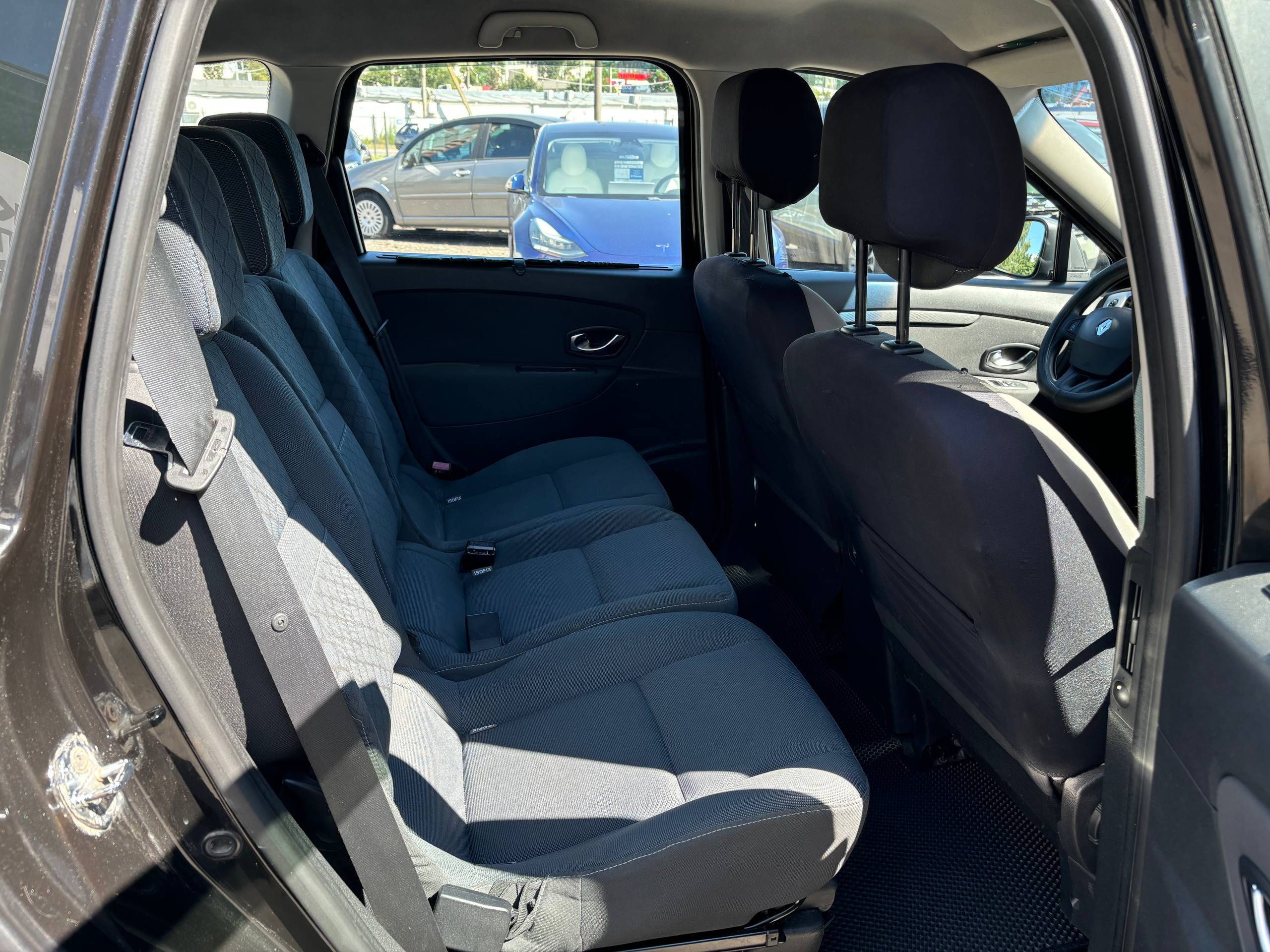 Авто с пробегом renault scenic 2010 — фото 18