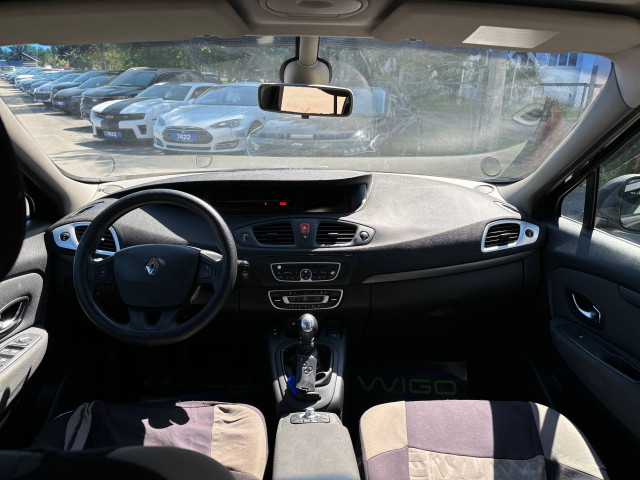 Фото renault scenic 17