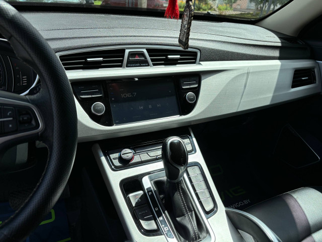 Фото geely atlas 12