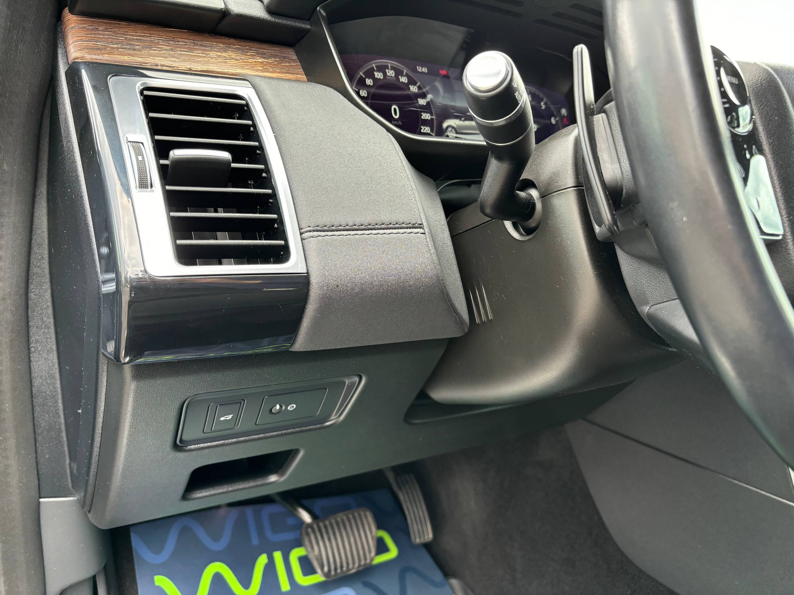 Авто с пробегом land rover discovery 2019 — фото 14