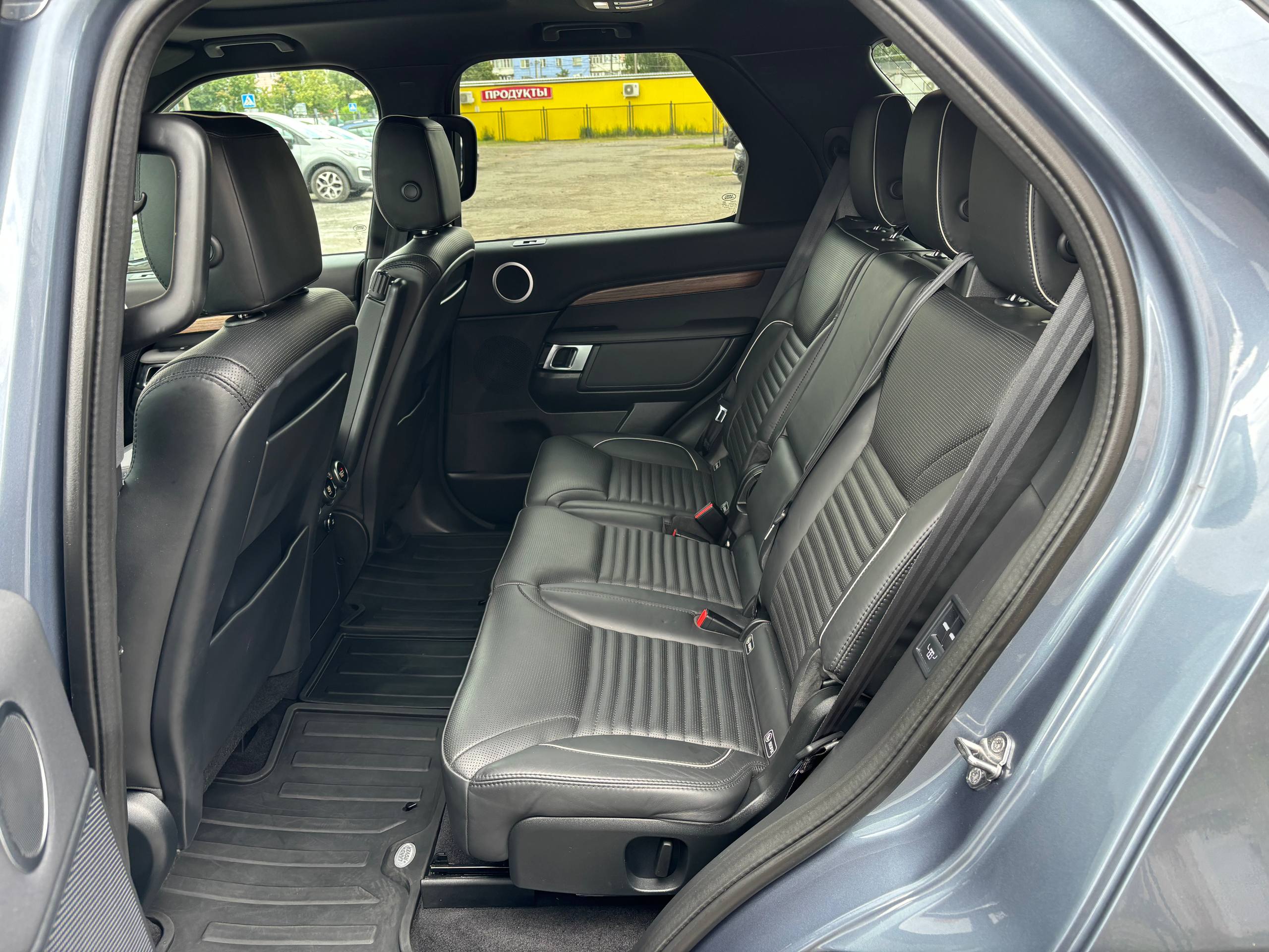 Авто с пробегом land rover discovery 2019 — фото 16