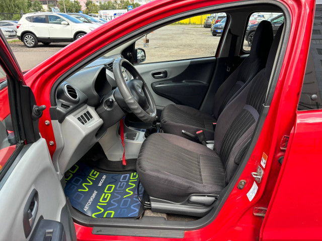 Фото nissan pixo 9