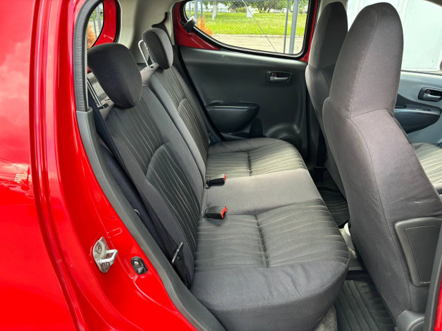 Фото nissan pixo 18
