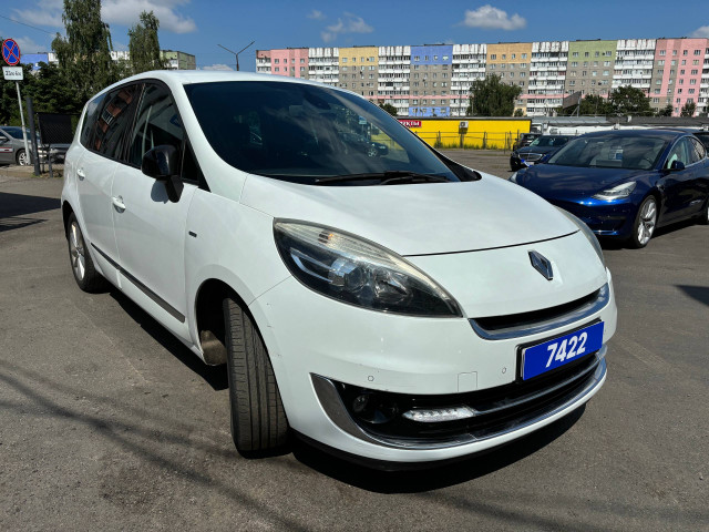 Фото renault Grand Scenic 3