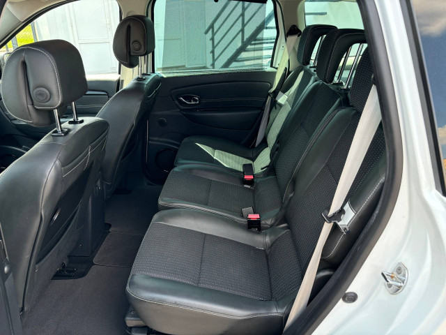Фото renault Grand Scenic 16
