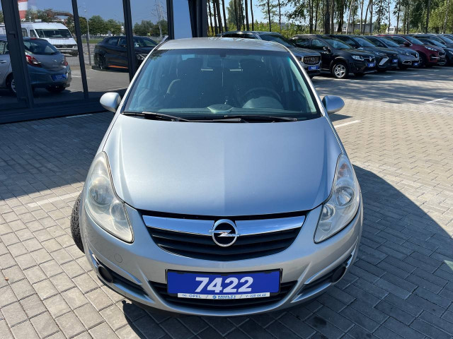 Фото opel corsa 2