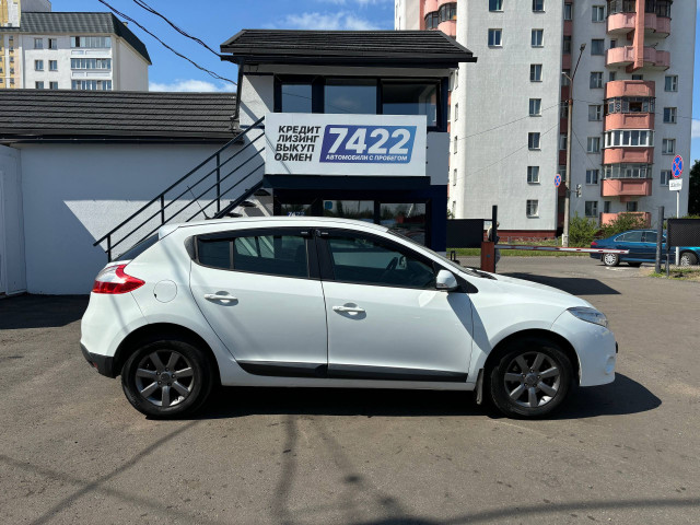 Фото renault megane 4