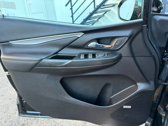 Фото chevrolet bolt 15