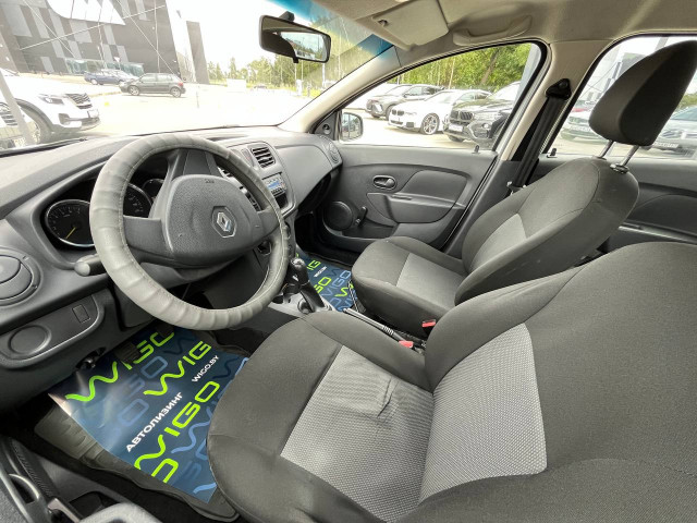 Фото renault sandero 9