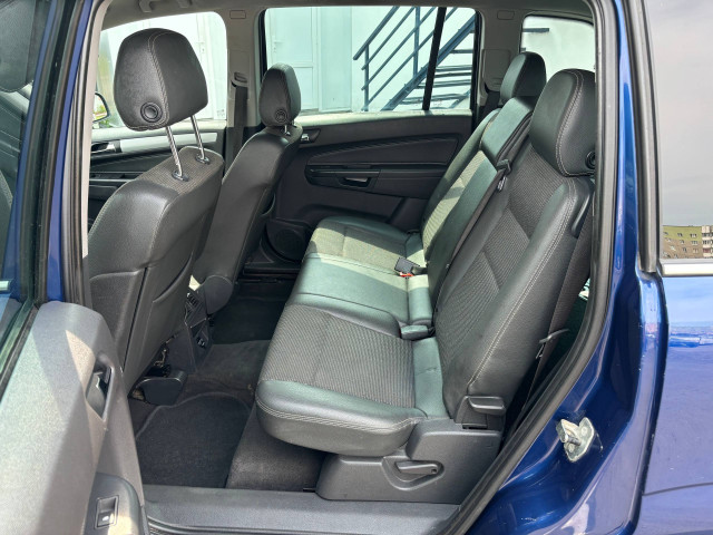Фото opel zafira 16