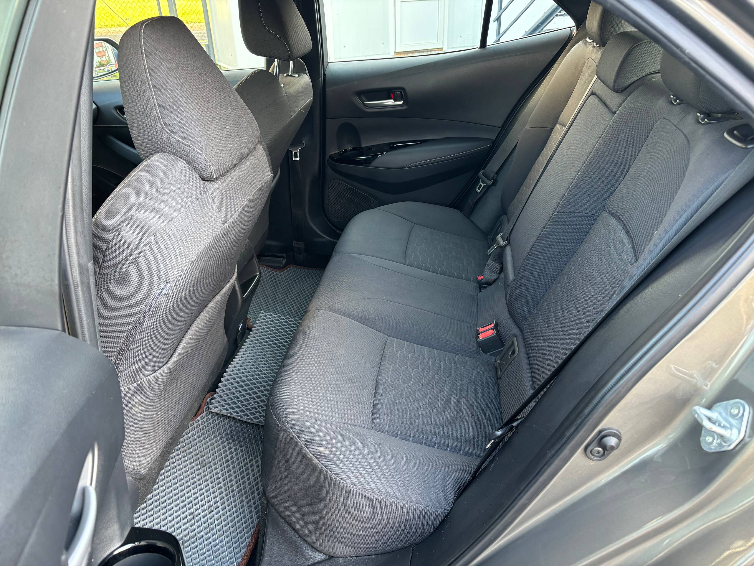 Авто с пробегом toyota corolla 2019 — фото 16