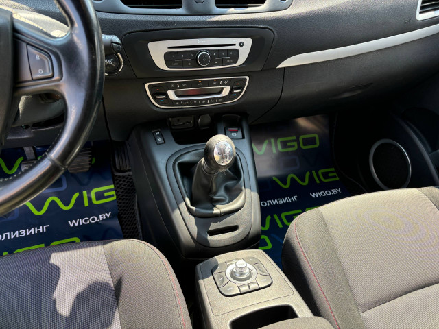 Фото renault scenic 12