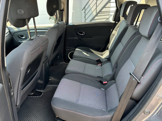 Фото renault scenic 15
