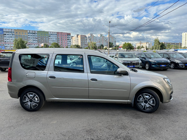 Фото lada (ВАЗ) largus 4