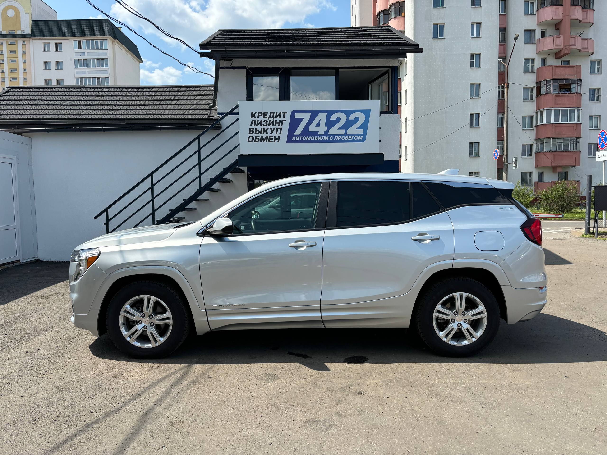 Авто с пробегом gmc terrain 2022 — фото 8