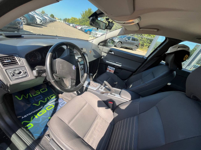 Фото volvo v50 9