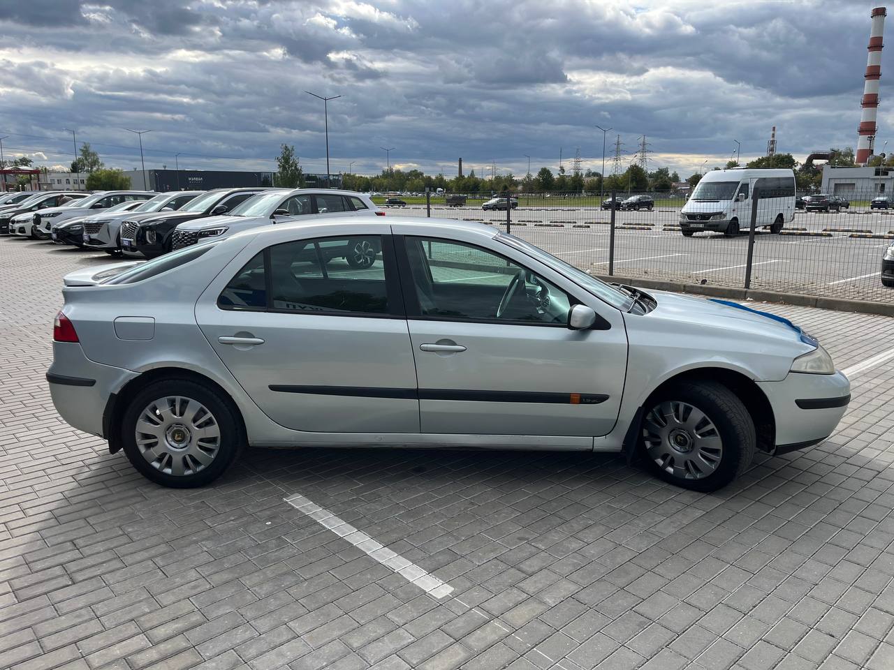 Авто с пробегом renault laguna 2001 — фото 4
