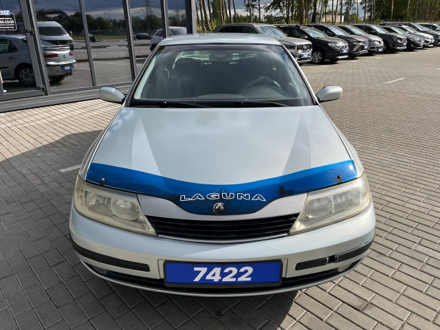 Фото renault laguna 2