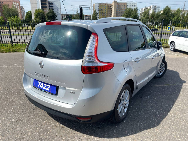Фото renault Grand Scenic 6
