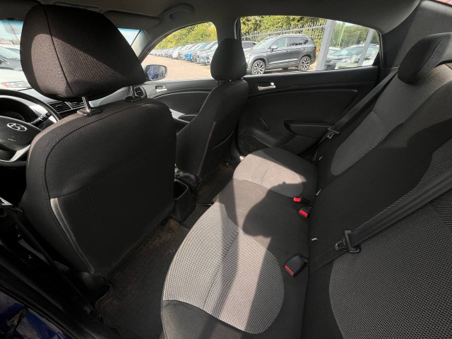 Фото hyundai solaris 12