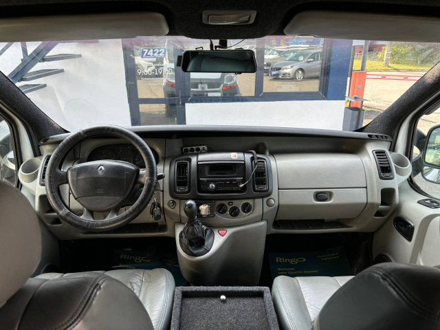Фото renault trafic 17