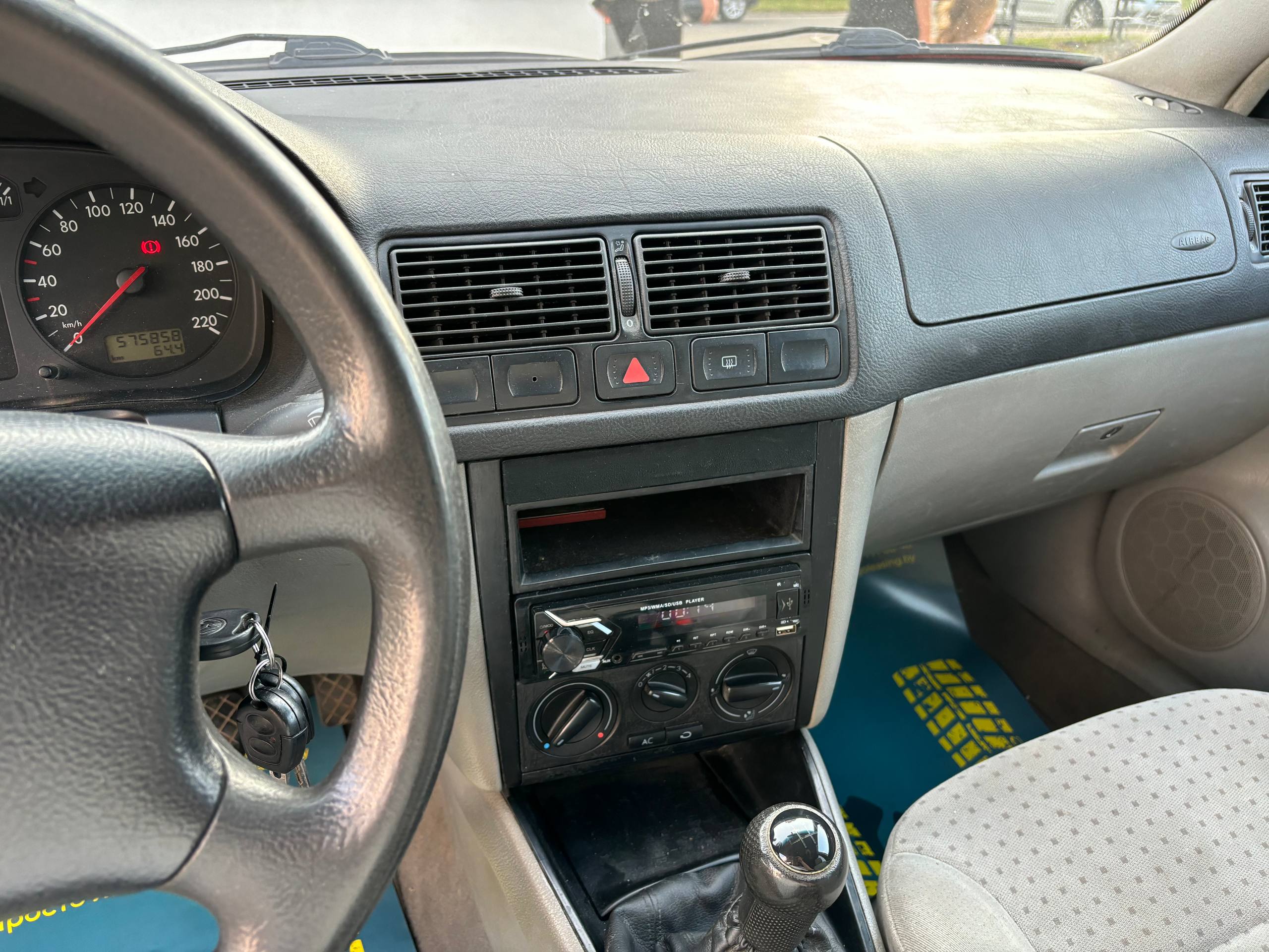 Авто с пробегом volkswagen golf 2000 — фото 12