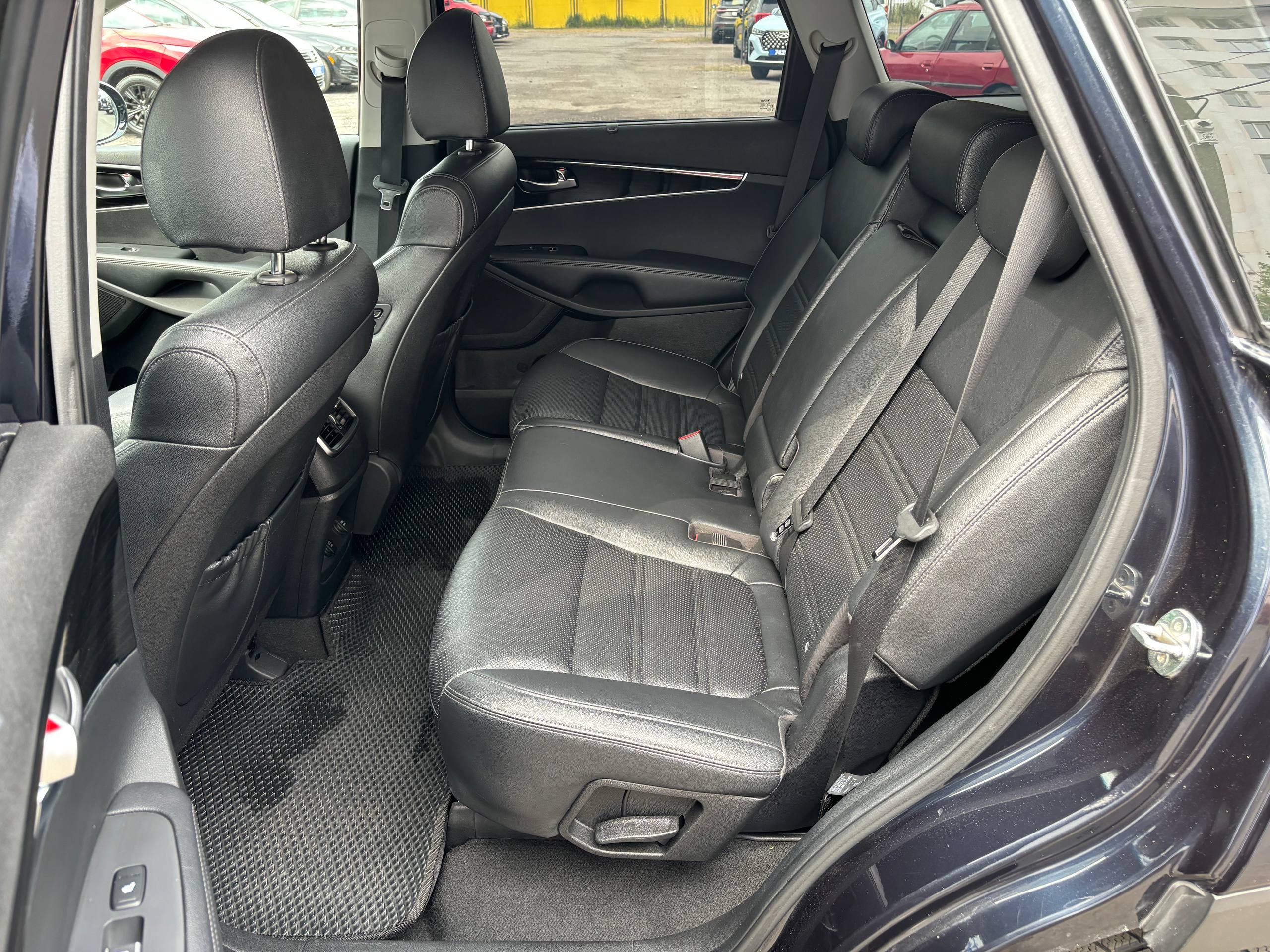 Авто с пробегом kia sorento 2019 — фото 16