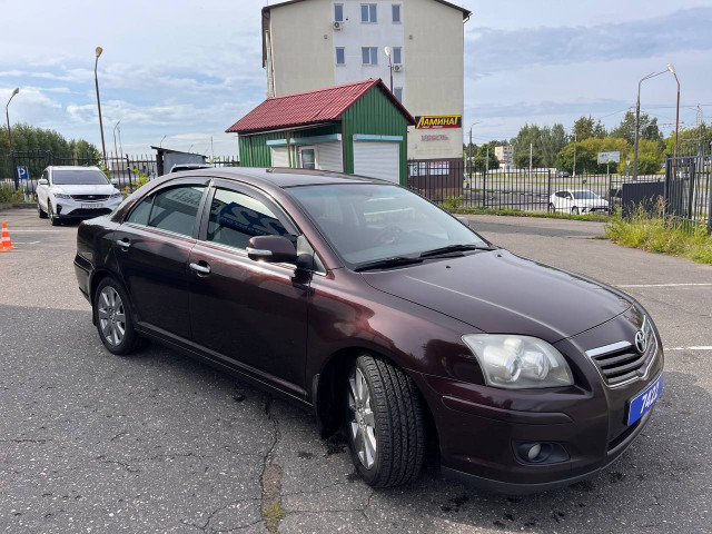 Фото toyota avensis 3