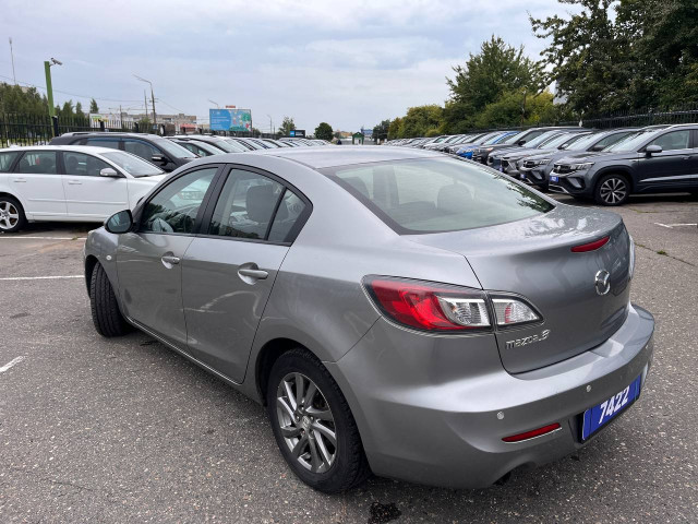 Фото mazda 3 8