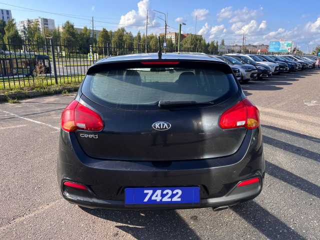 Фото kia cee'd 2