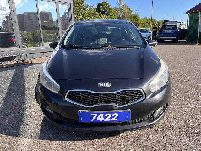 Фото kia cee'd 4